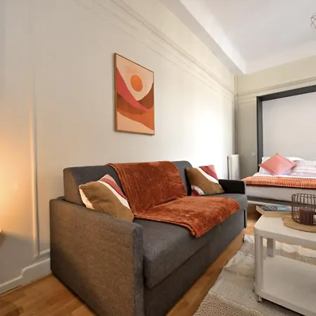 Stylish - Champs-elysees - Perfect