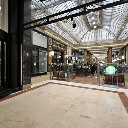 Stylish - Champs-elysees - Perfect